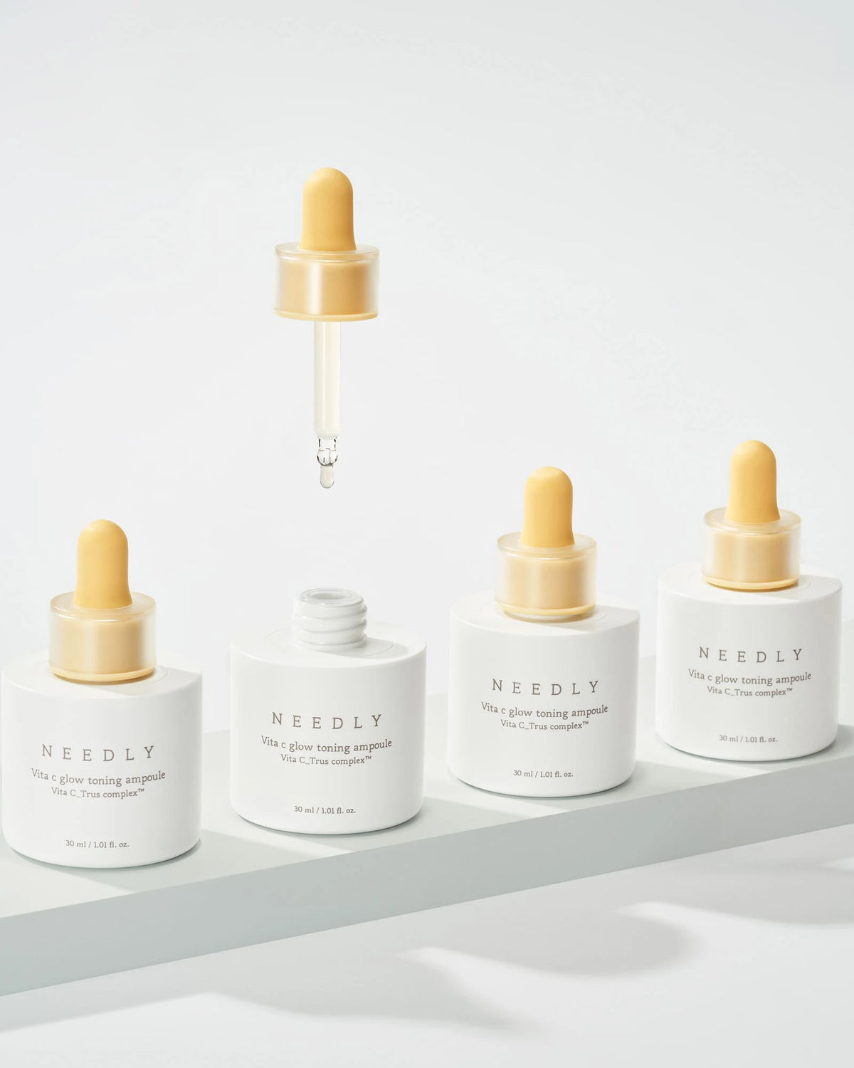 NEEDLY Vita C Glow Toning Ampoule – rozświetlająca ampułka z witaminą C 30 ml