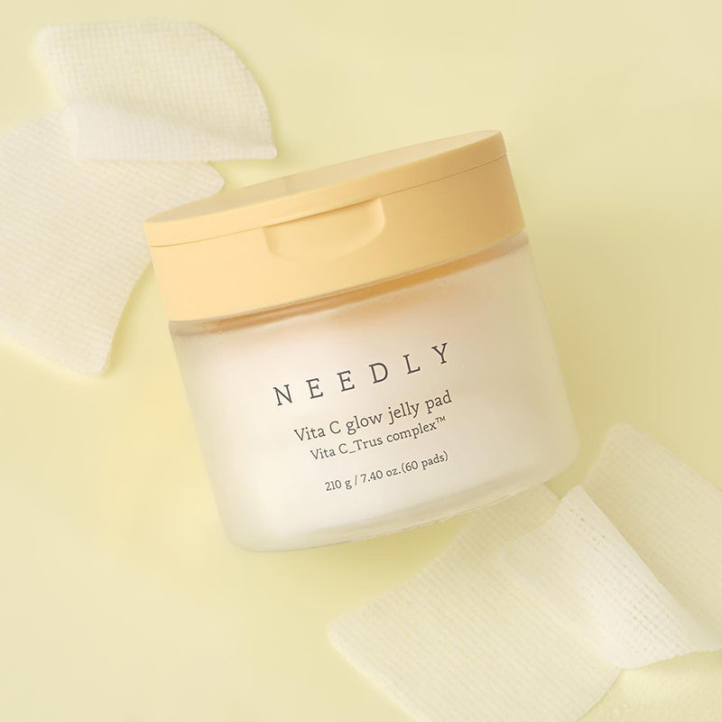 NEEDLY Vita C Glow Jelly Pad – rozświetlające płatki tonizujące 60 szt